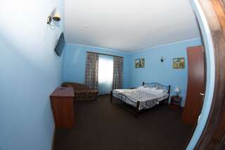 Отель Panska Rovin Hotel Mohnate Двухместный номер с 2 отдельными кроватями и дополнительной кроватью-4